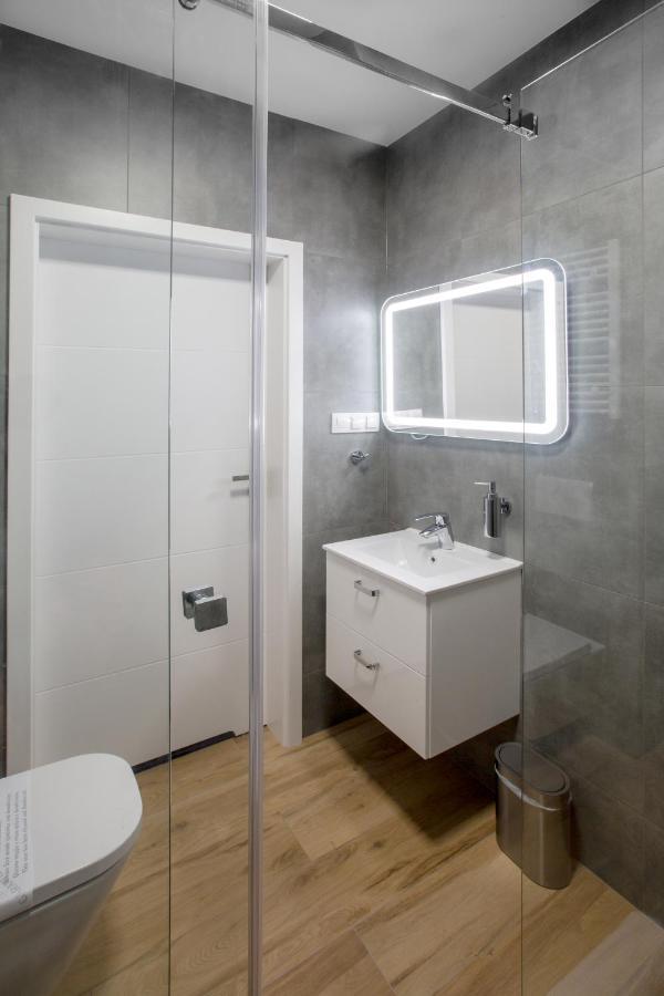 Sky Apartments พอซนาน ภายนอก รูปภาพ
