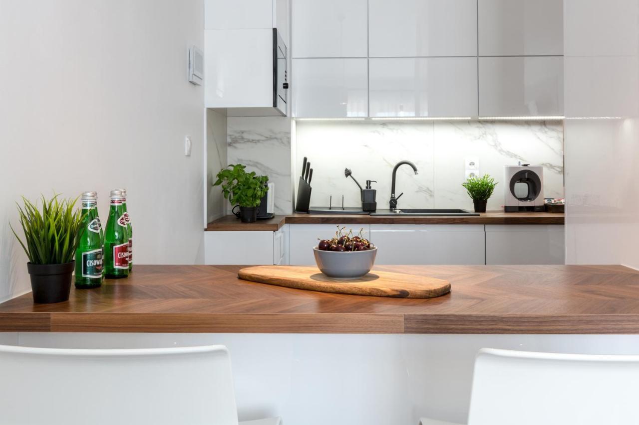 Sky Apartments พอซนาน ภายนอก รูปภาพ