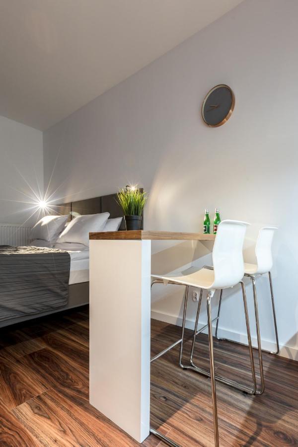 Sky Apartments พอซนาน ภายนอก รูปภาพ