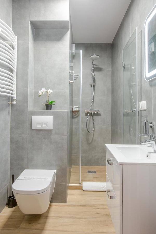 Sky Apartments พอซนาน ภายนอก รูปภาพ